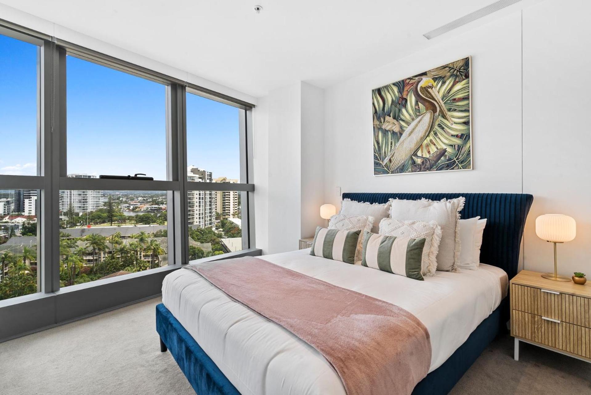 Luxury One Bedroom * Gold Coast